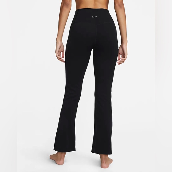 Women’s Nike Yoga Dri-Fit Luxe Tight Fight Flared Pants Size S (4-6) Black - Picture 2 of 7